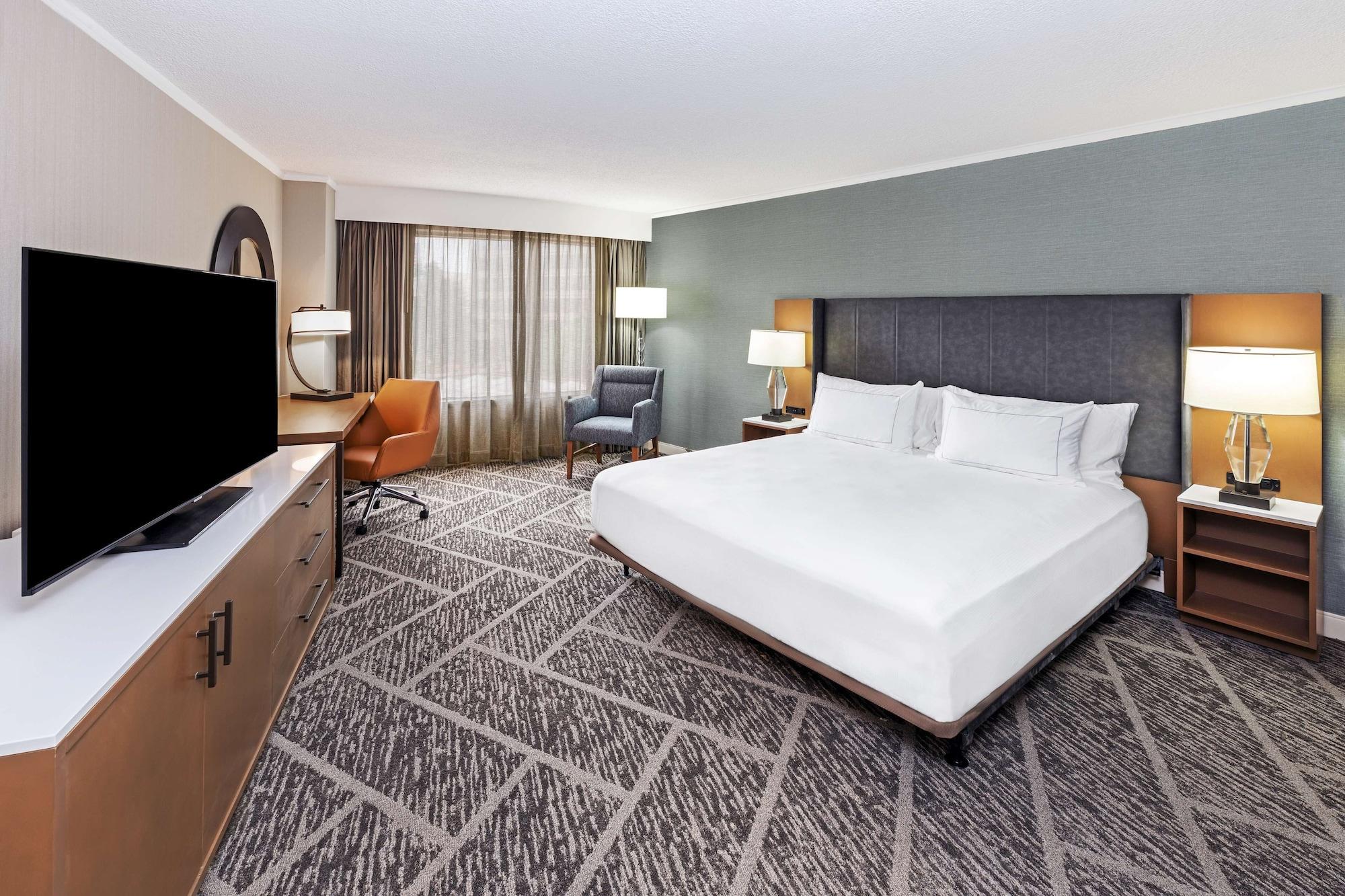 Doubletree By Hilton Tulsa At Warren Place Esterno foto
