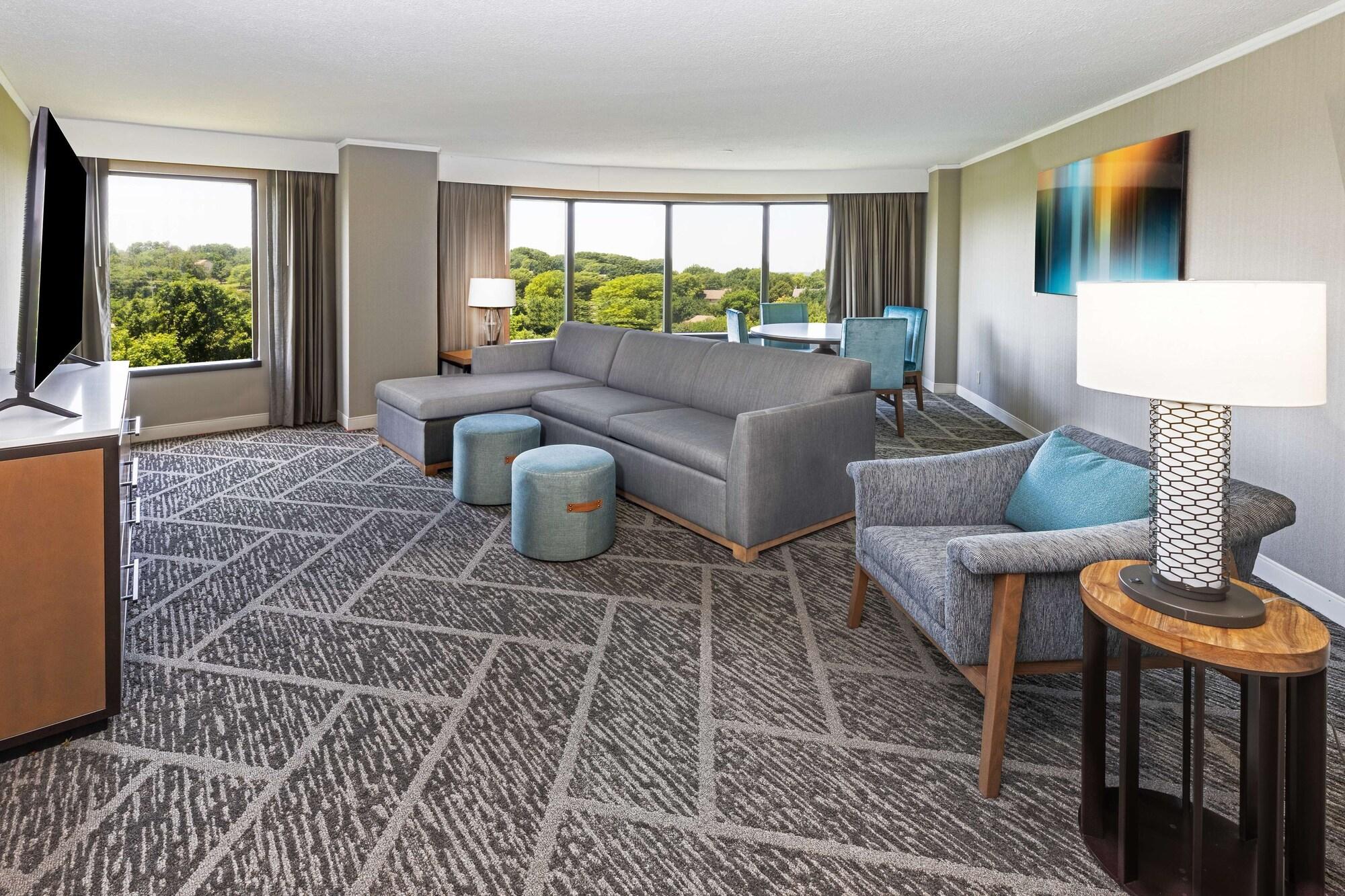 Doubletree By Hilton Tulsa At Warren Place Esterno foto