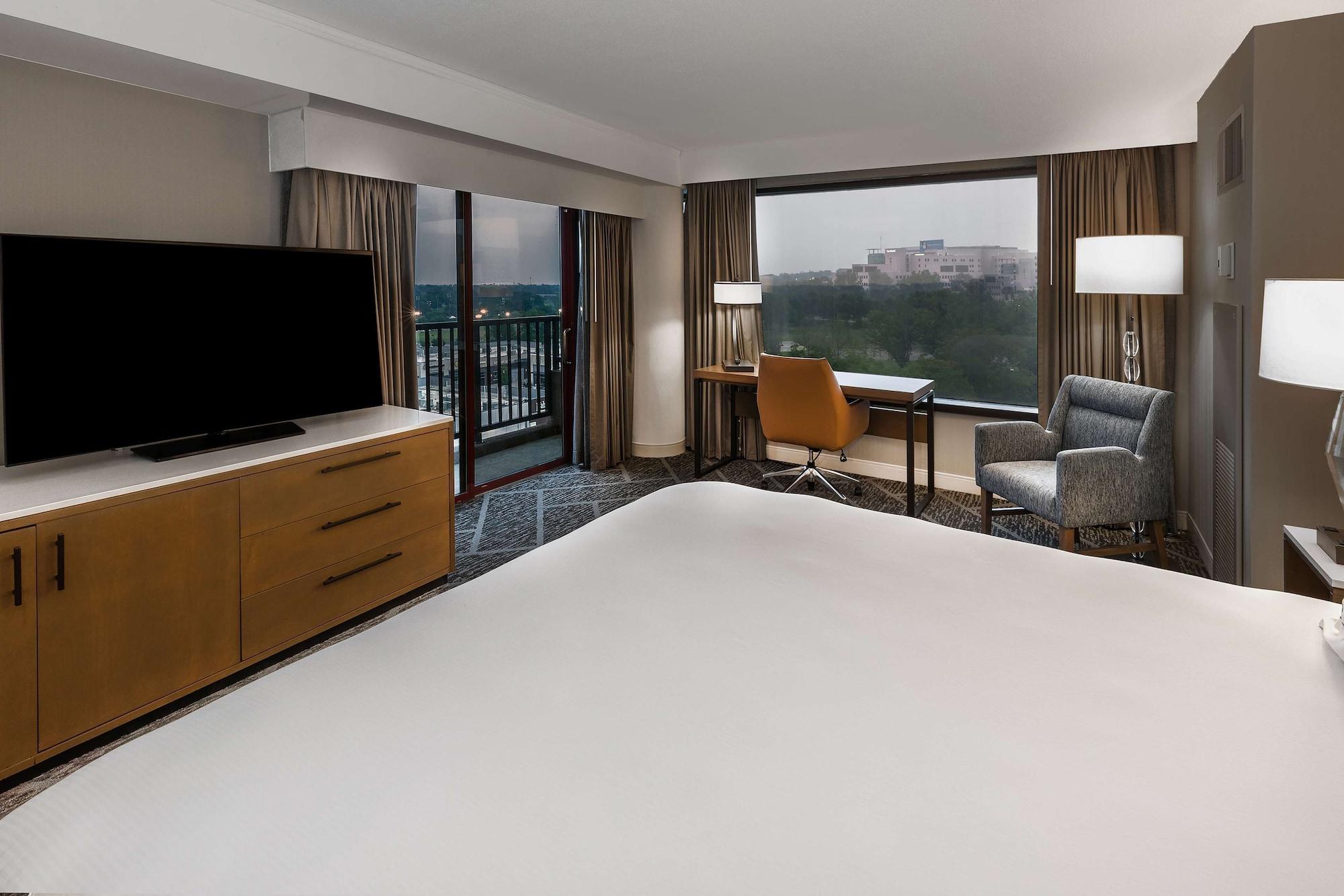 Doubletree By Hilton Tulsa At Warren Place Esterno foto