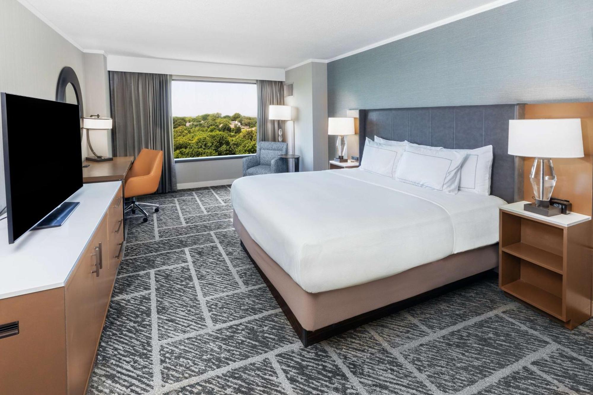 Doubletree By Hilton Tulsa At Warren Place Esterno foto