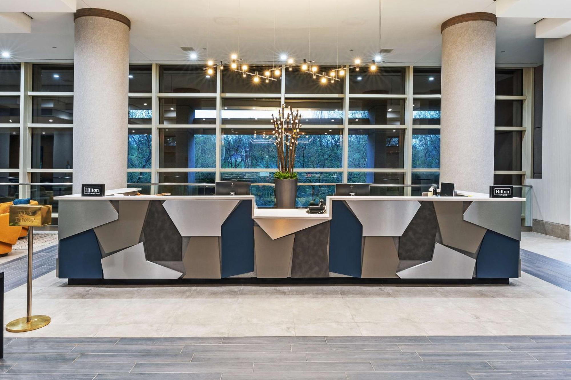 Doubletree By Hilton Tulsa At Warren Place Esterno foto